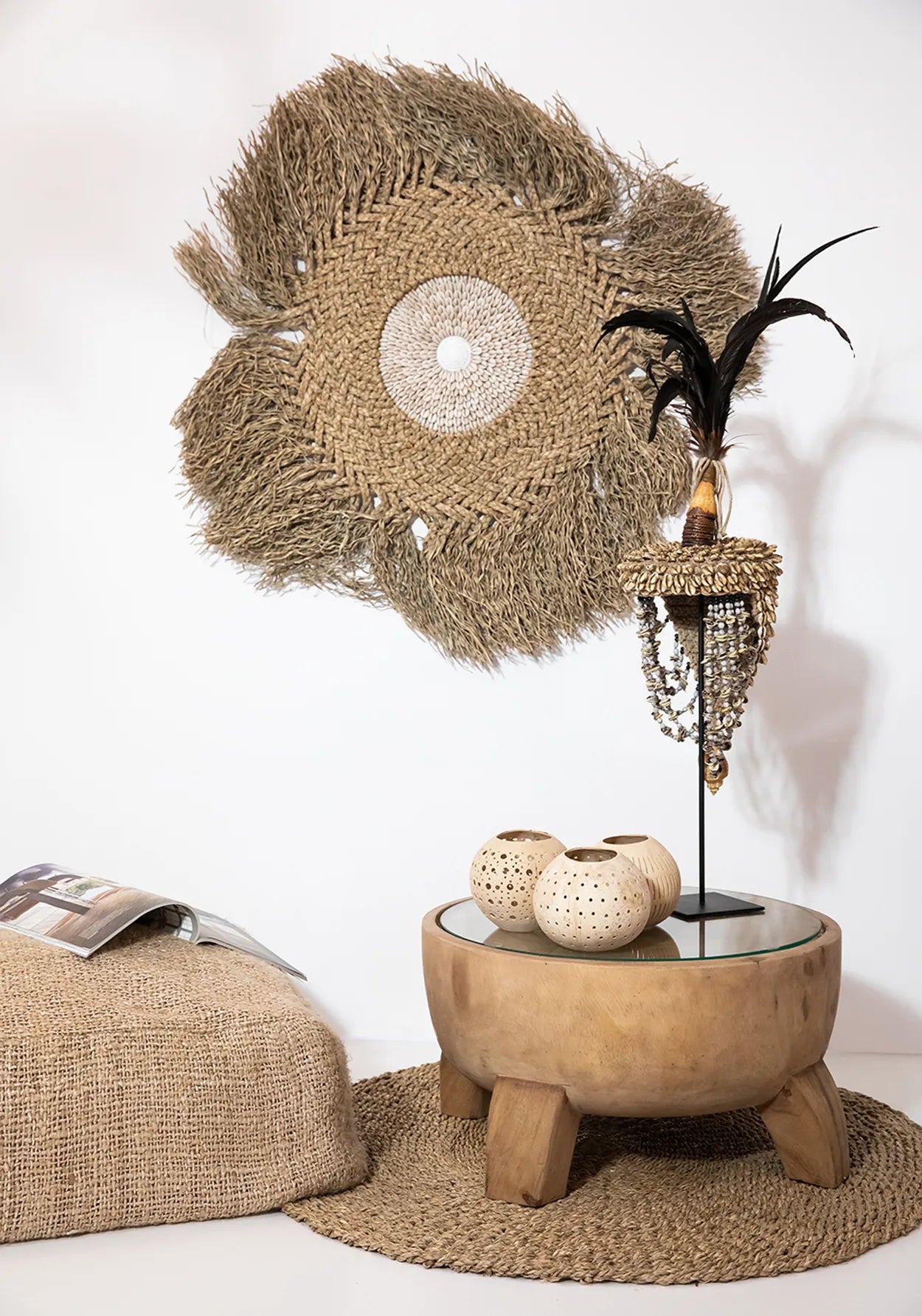 The Shell Hat on Stand - Natural Black