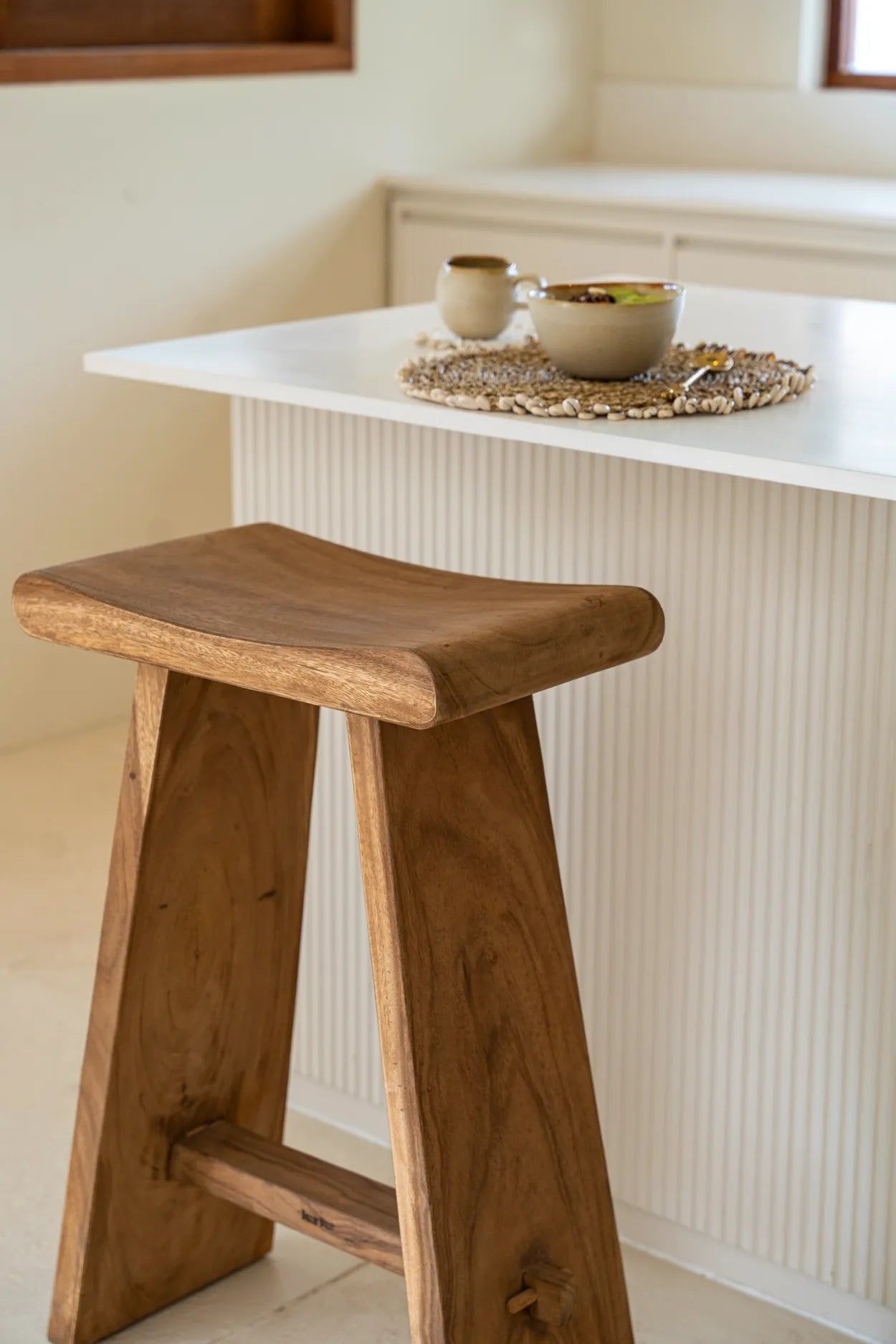 The Suar Bar Stool - Natural
