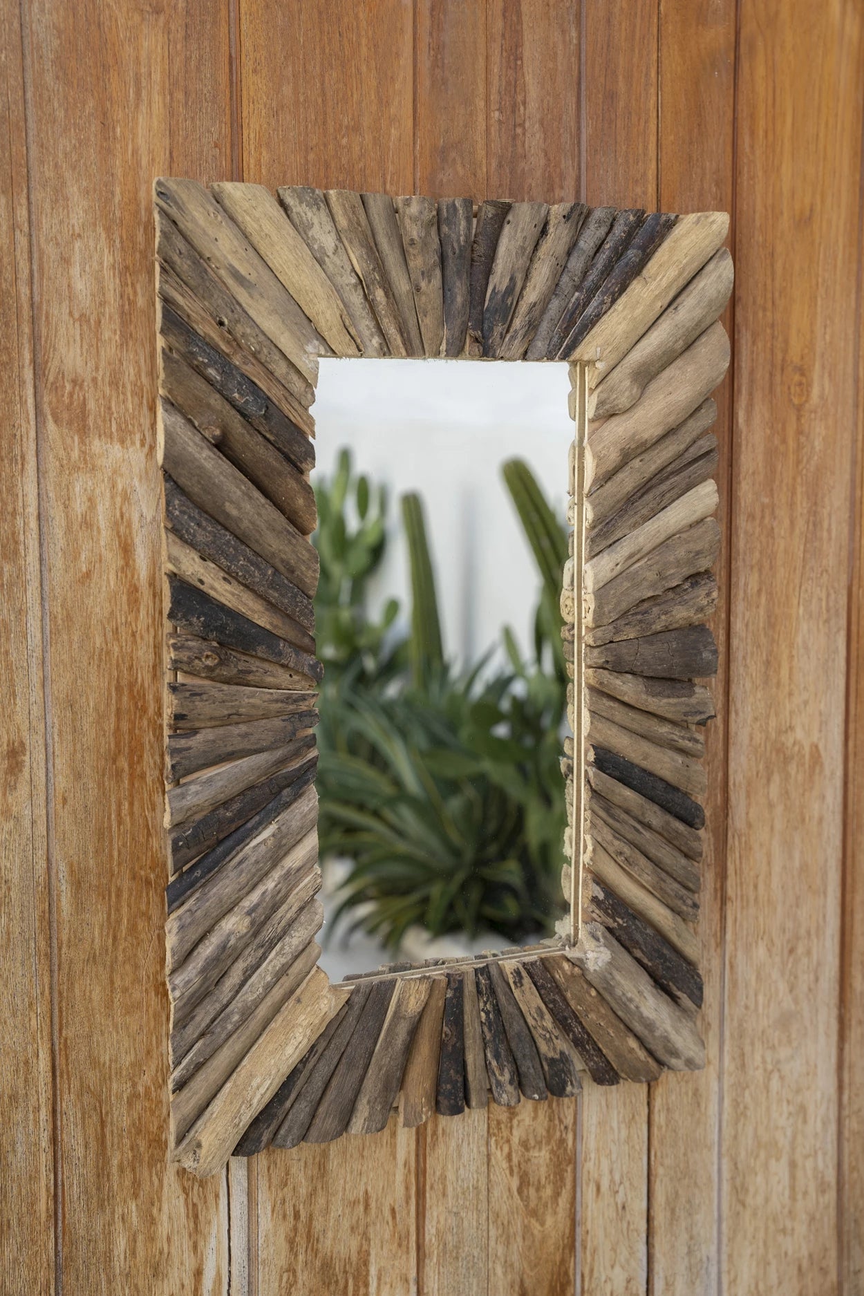 The Driftwood Framed Mirror - Natural - M