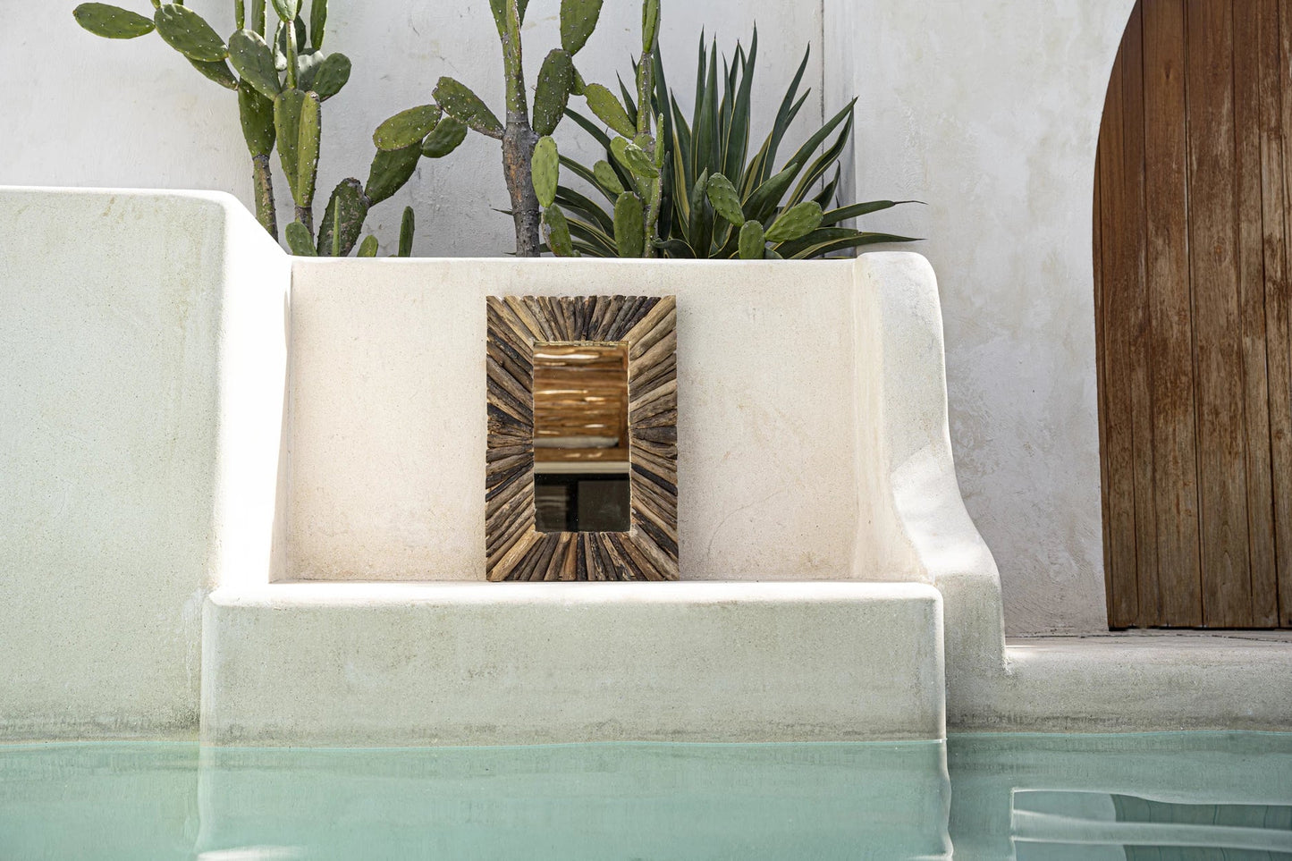 The Driftwood Framed Mirror - Natural - M