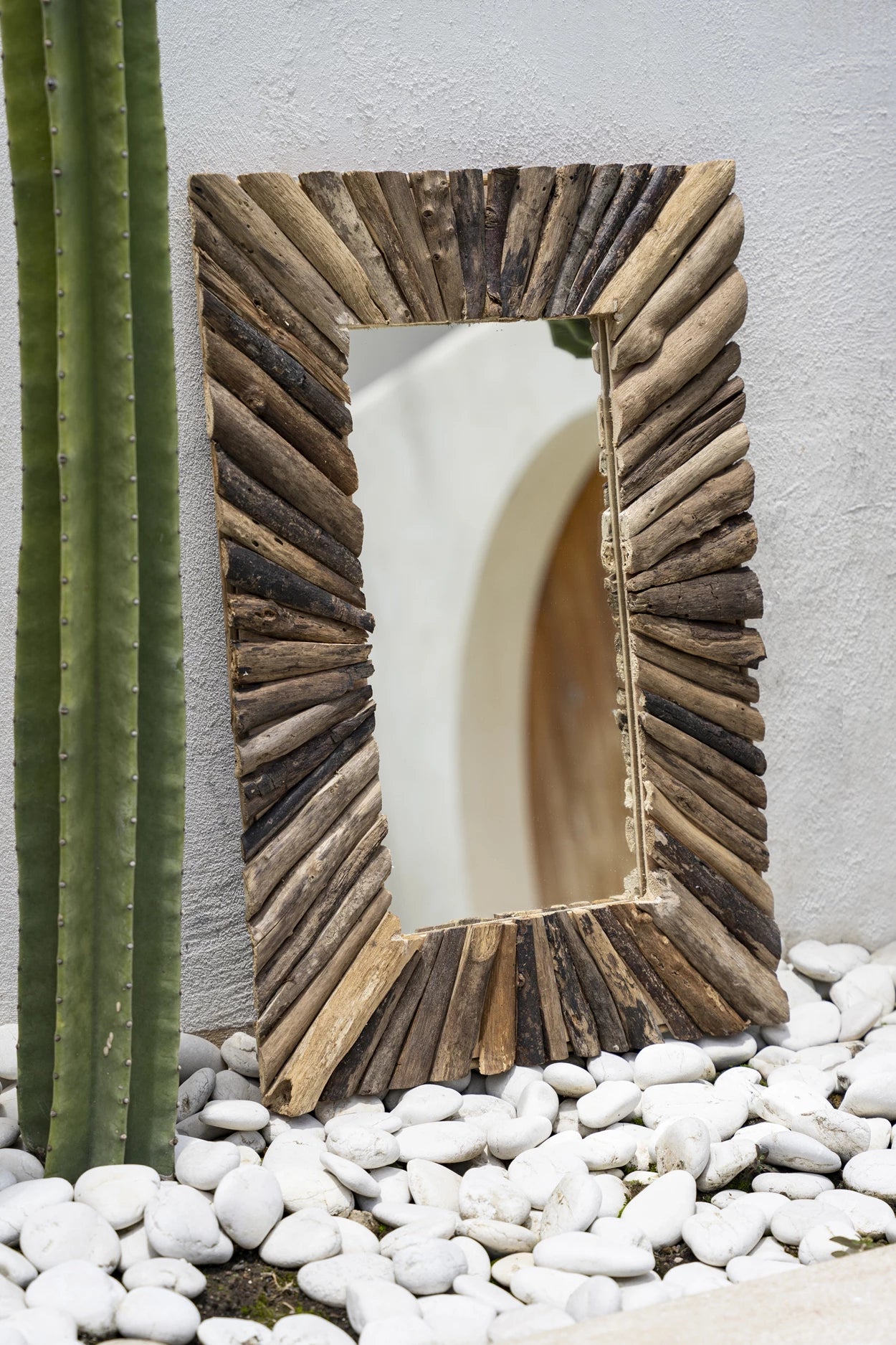 The Driftwood Framed Mirror - Natural - M