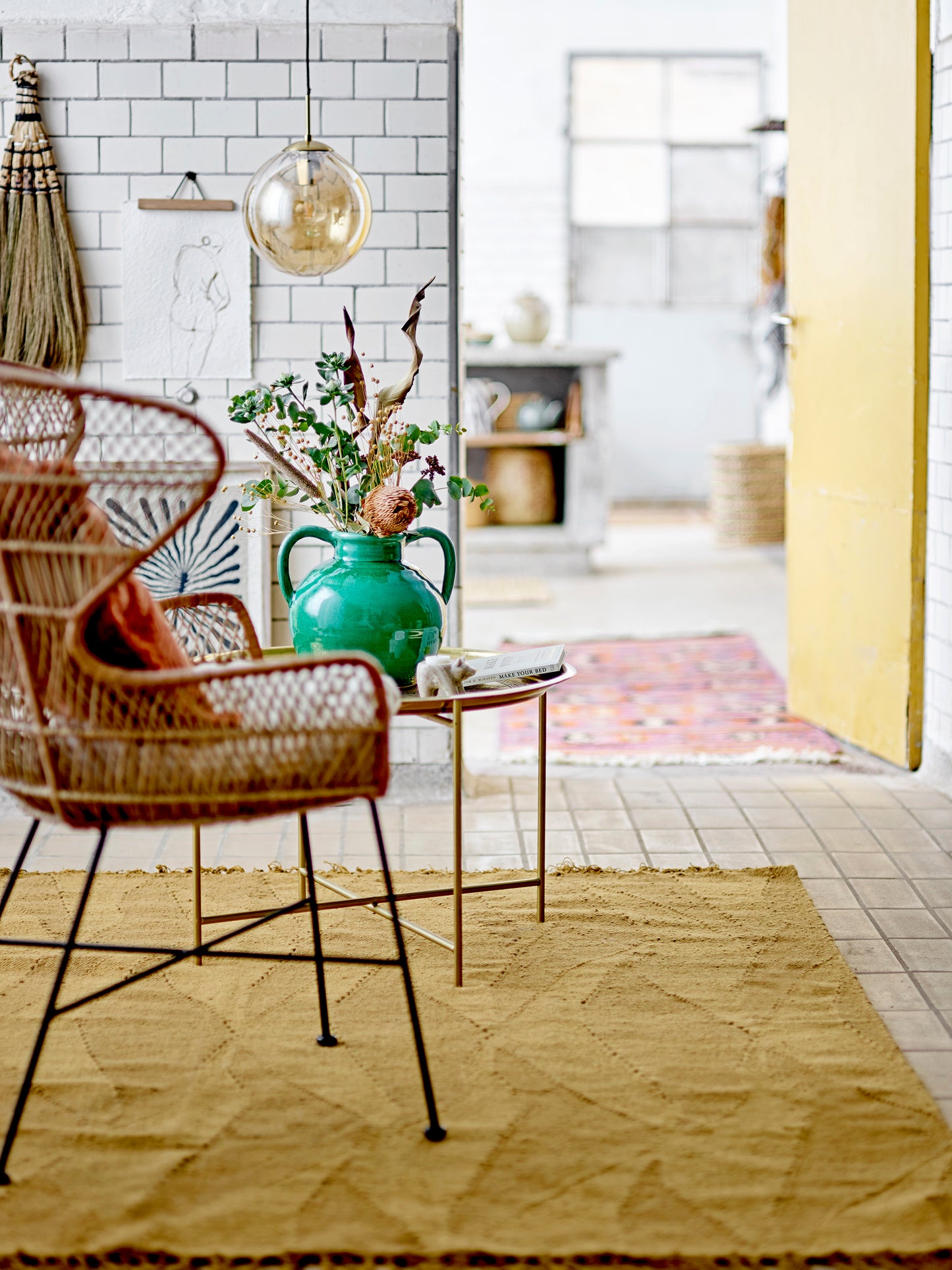 Dalia Coffee/Tray Table - Brass