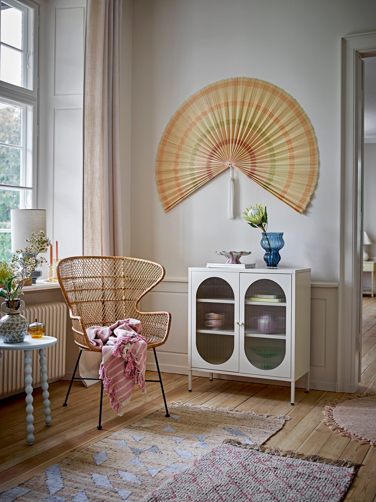 Salvo Cabinet - Off White / Metal