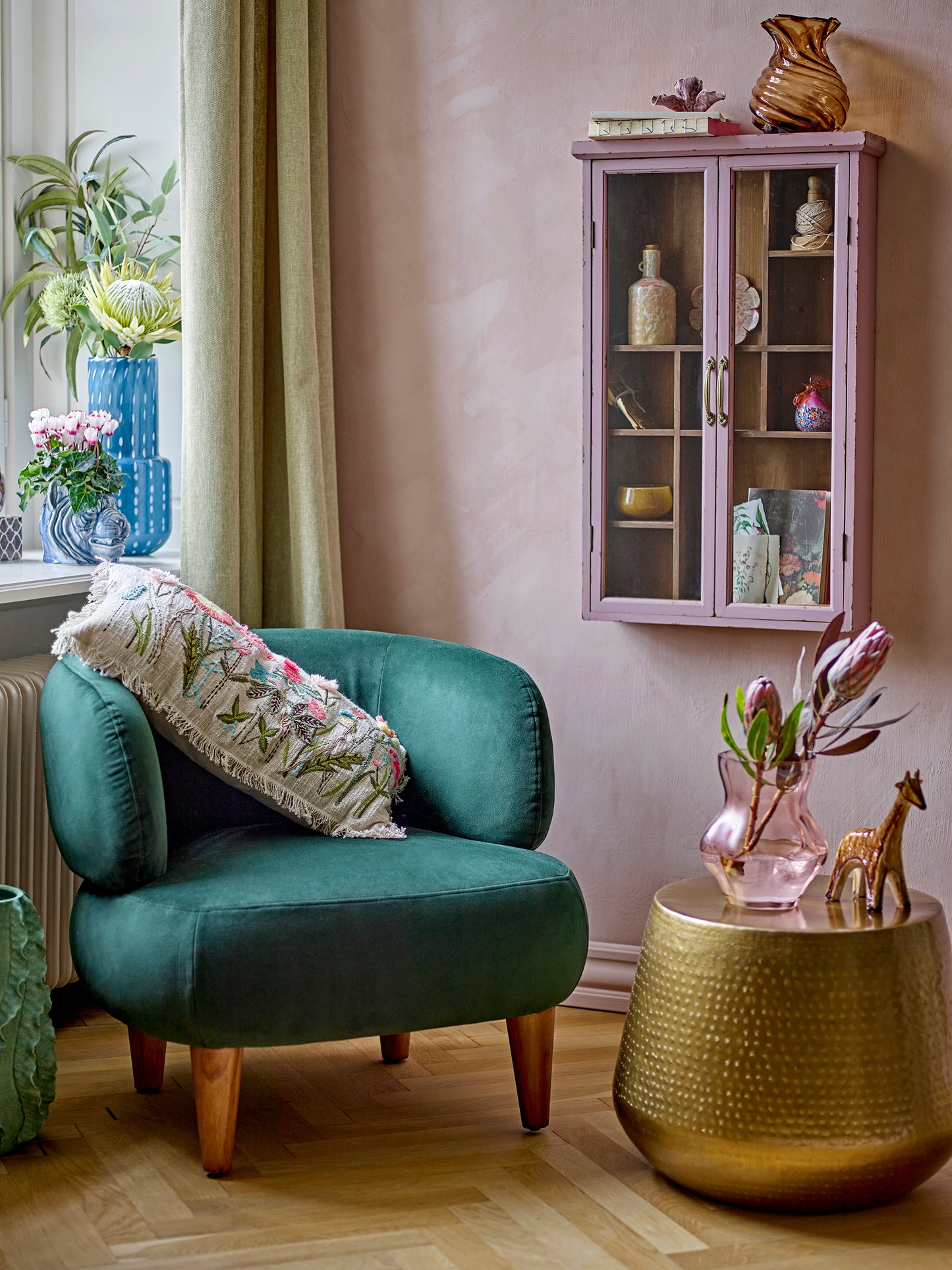 Avola Coffee Table - Brass / Metal