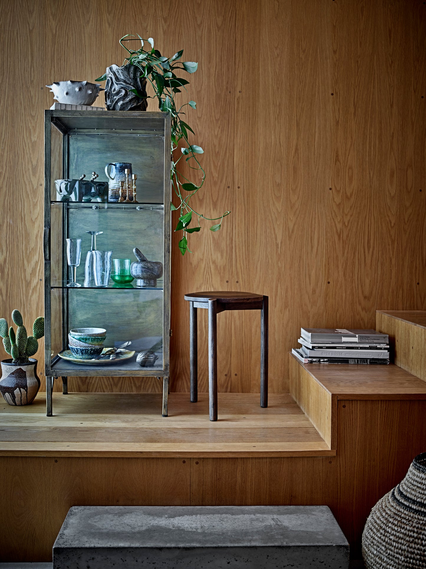 Saone Cabinet - Brass / Glass