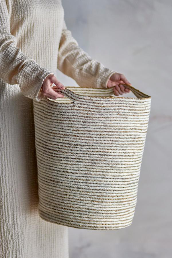 Selena Basket