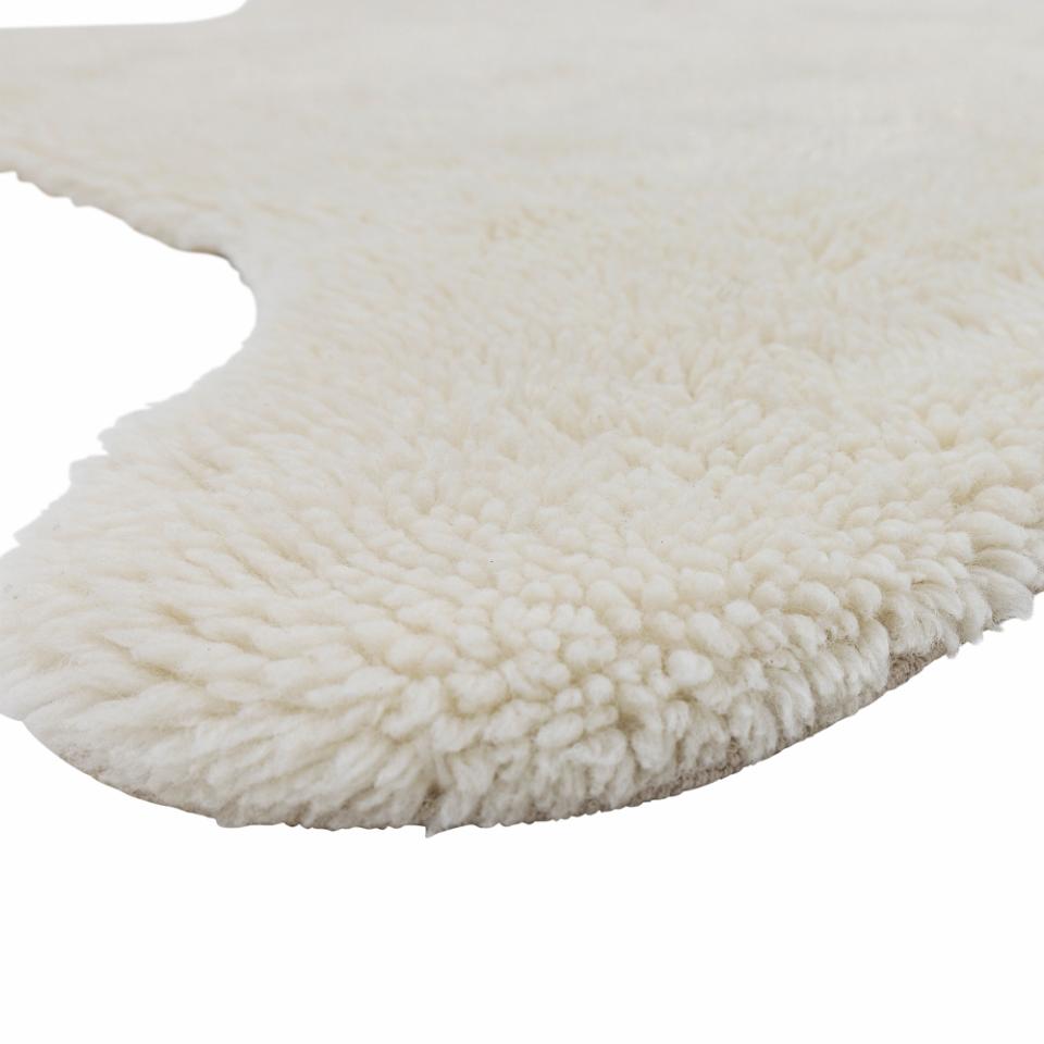 Bear Rug 200x140 cm