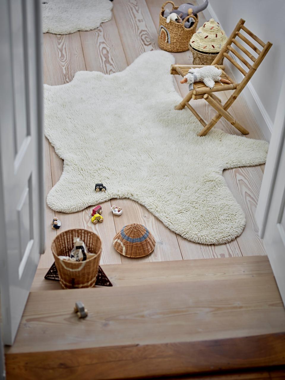 Bear Rug 200x140 cm