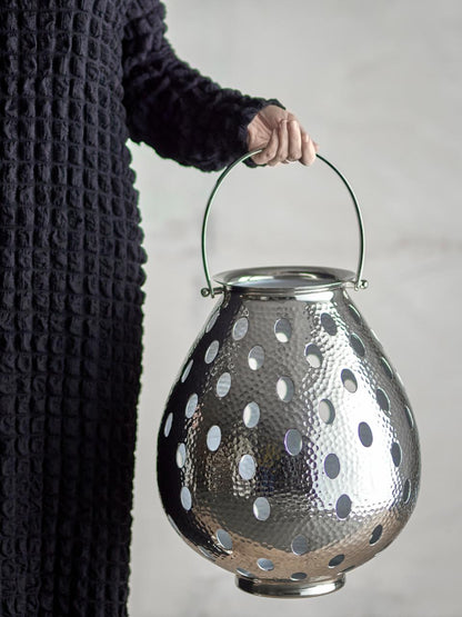 Maika Lantern - Silver / Aluminum