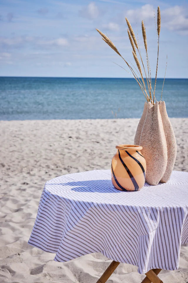 Olivia tablecloth Ø140 cm - sand striped