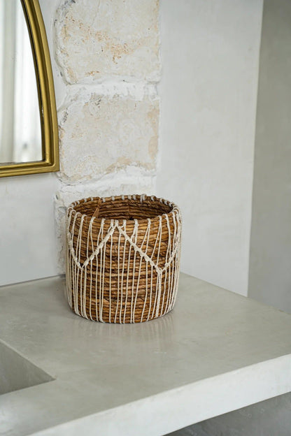 The Macra-mazing Basket - Natural White - M