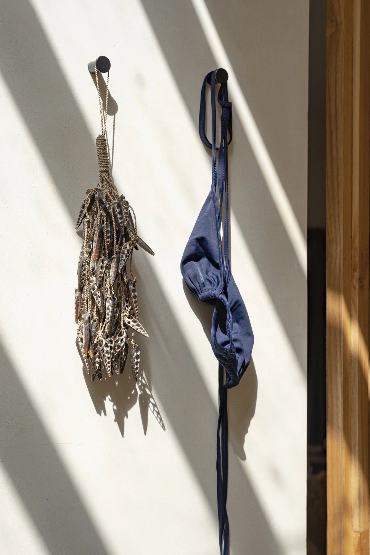 The Unicorn Shell Tassel - Brown