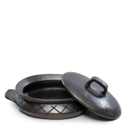 The Burned Oval Pot With Pattern and side handles - Black