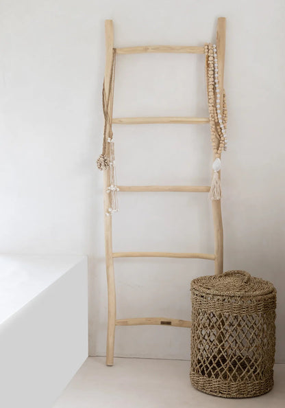 The Door Shell Cowrie Tassel - Natural