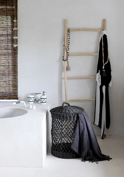 The Door Shell Cowrie Tassel - Natural