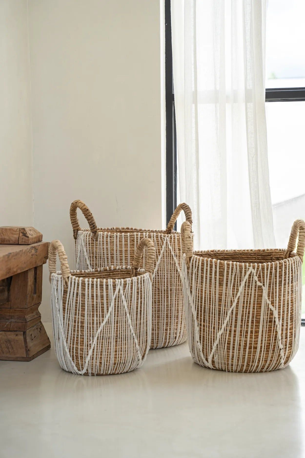 The Straight Stitched Macrame Basket - Natural White - L