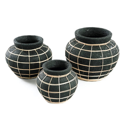 The Belly Vase - Black Natural - M