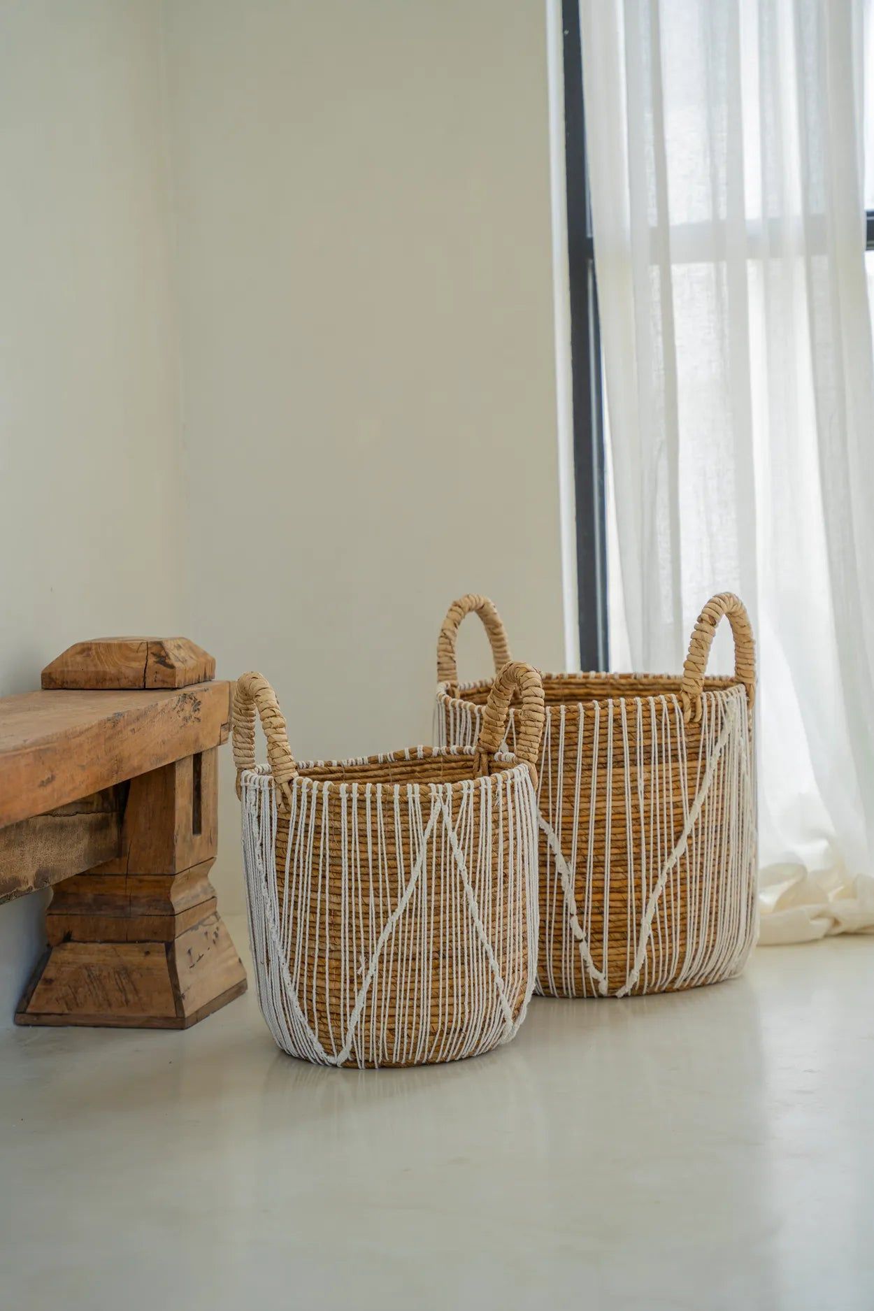 The Straight Stitched Macrame Basket - Natural White - S