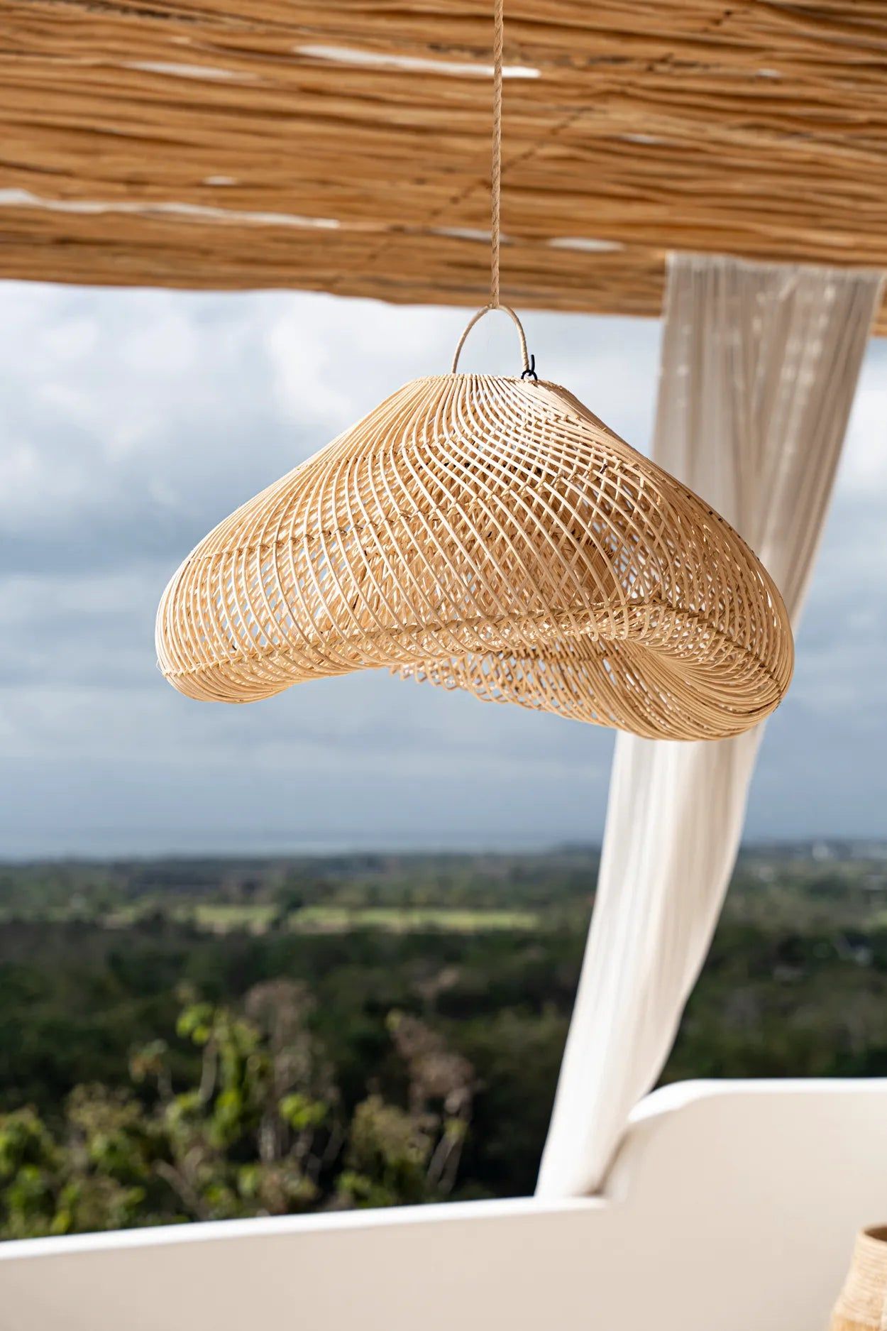 The Cloud Pendant - Natural - M